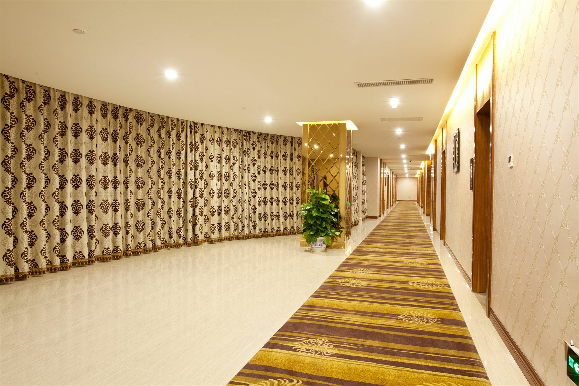 Oubon International Hotel Kanton Exterior foto